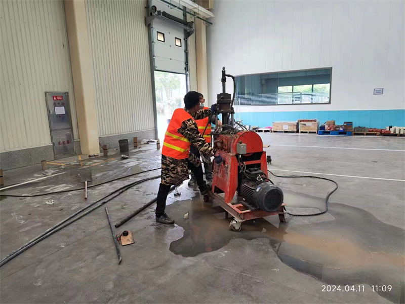 儋州厂房地面下沉塌陷注浆加固施工